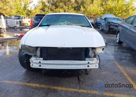 2012 Ford Mustang V6 Premium z USA, uszkodzony, nr VIN 1ZVBP8AM3C5205465